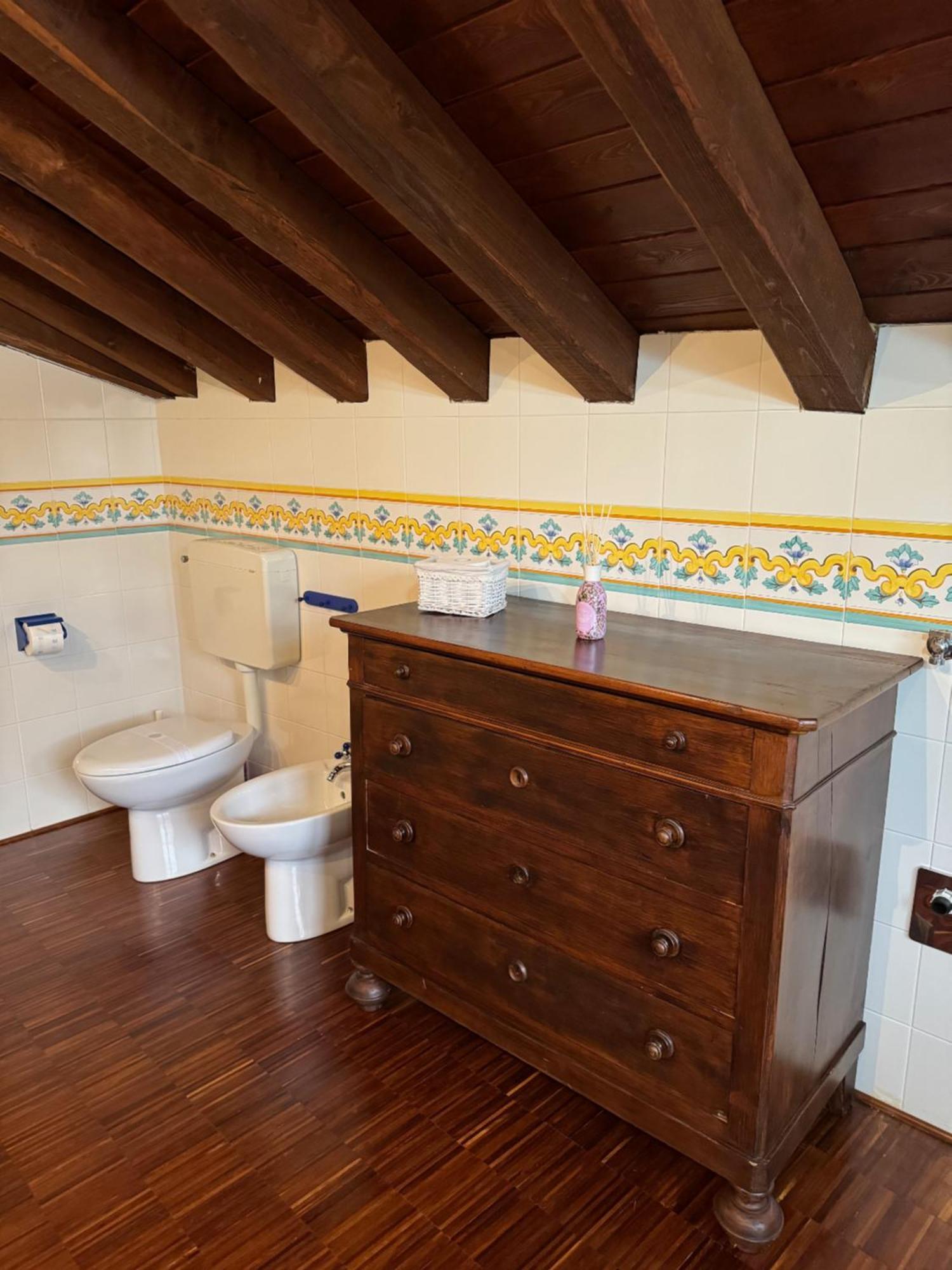 La Casa Di Nina - Traves Villa Pessinetto Bagian luar foto